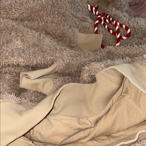 Lululemon Oh So Sherpa Half Zip Trench, size 4 in EUC. - Picture 12 of 17